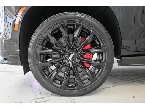 New 2026 Cadillac Escalade V image 8