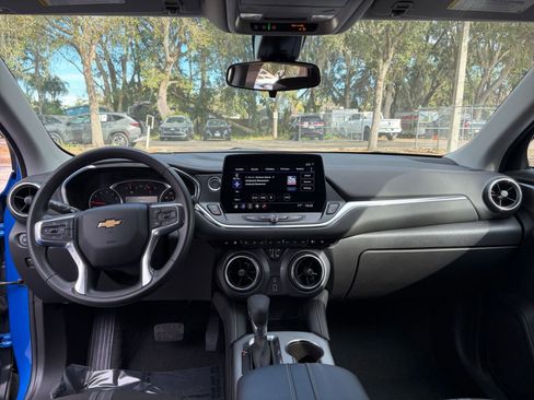 Used 2025 Chevrolet Blazer LT image 30