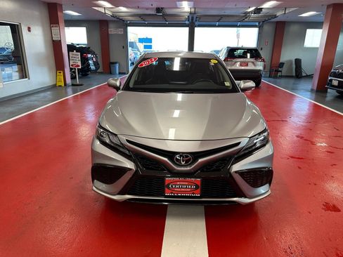 Used 2024 Toyota Camry XSE FWD image 8