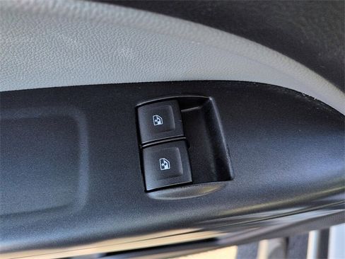 Used 2016 Chevrolet Colorado W/T image 18