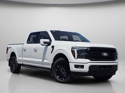 Used 2025 Ford F150 Lariat AWD/4WD image 2