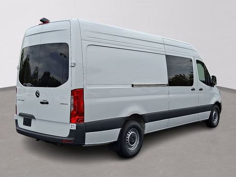 Used 2026 Mercedes-Benz Sprinter 2500 image 4