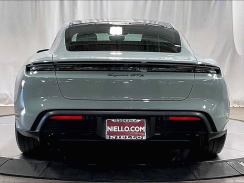 Used 2025 Porsche Taycan GTS image 9