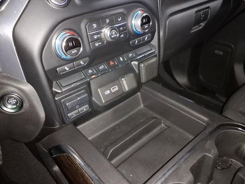 Used 2021 GMC Sierra 1500 Elevation w/ Preferred Package image 35