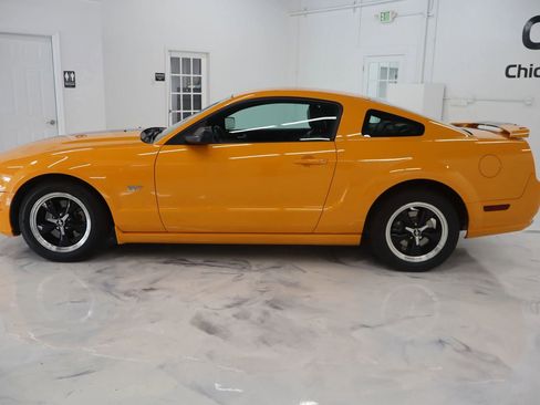 Used 2007 Ford Mustang GT Premium RWD image 4