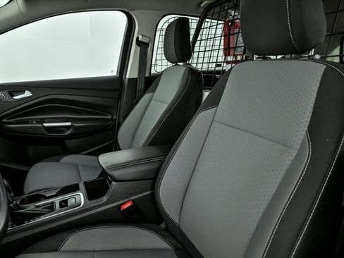 Used 2019 Ford Escape SE image 17