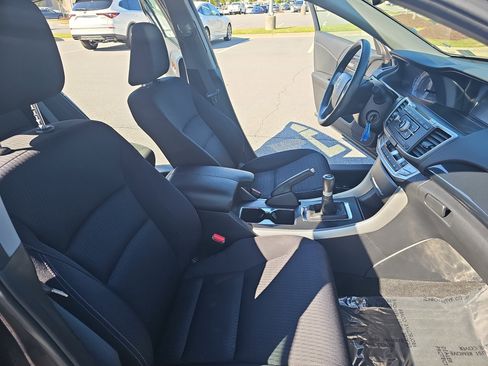Used 2014 Honda Accord Sport image 10