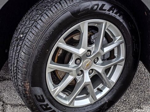 Used 2024 Chevrolet Equinox LT image 9