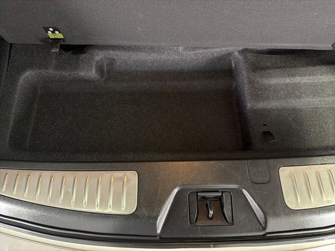 Used 2015 INFINITI QX80 2WD w/ Deluxe Technology Package image 39