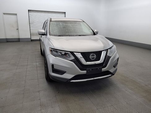 Used 2018 Nissan Rogue S image 14