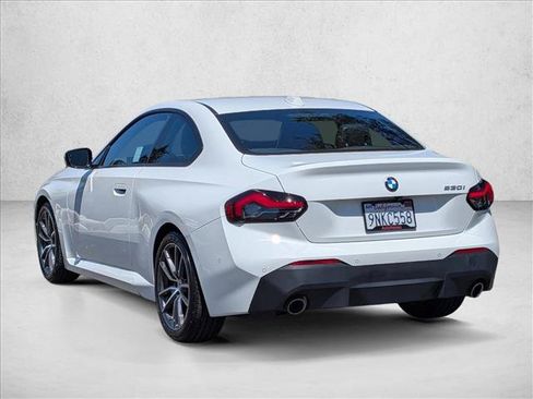 Used 2024 BMW 230i Coupe w/ Convenience Package RWD image 8