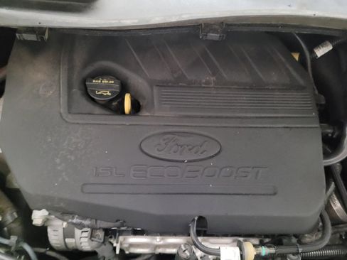 Used 2017 Ford Escape SE w/ SE Sport Appearance Package FWD image 30
