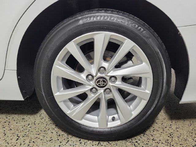 Used 2024 Toyota Camry LE FWD image 8