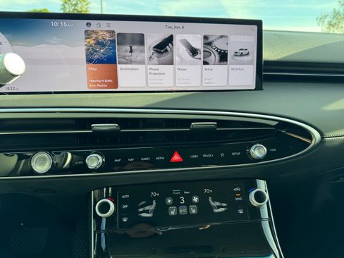 Used 2026 Genesis GV70 2.5T image 12