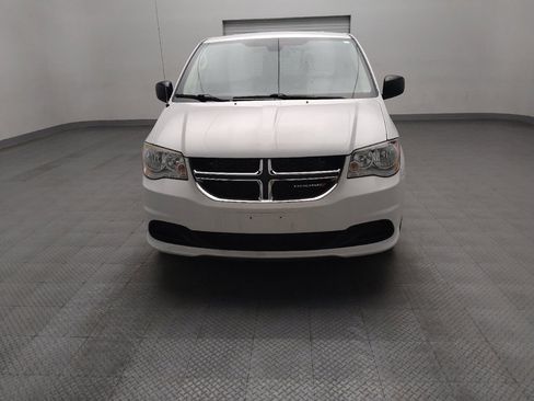 Used 2019 Dodge Grand Caravan SE FWD image 15