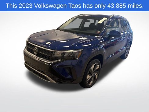 Used 2023 Volkswagen Taos SE image 1