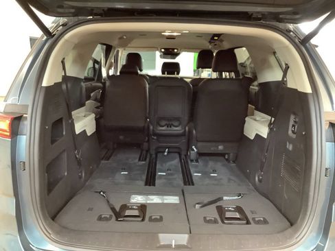 Certified 2023 Kia Carnival SX FWD image 28