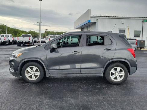 Used 2020 Chevrolet Trax LS image 3