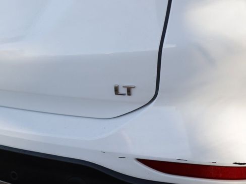 Used 2022 Chevrolet Equinox LT image 32