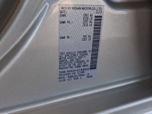 Used 2025 Nissan Altima 2.5 SV FWD image 3