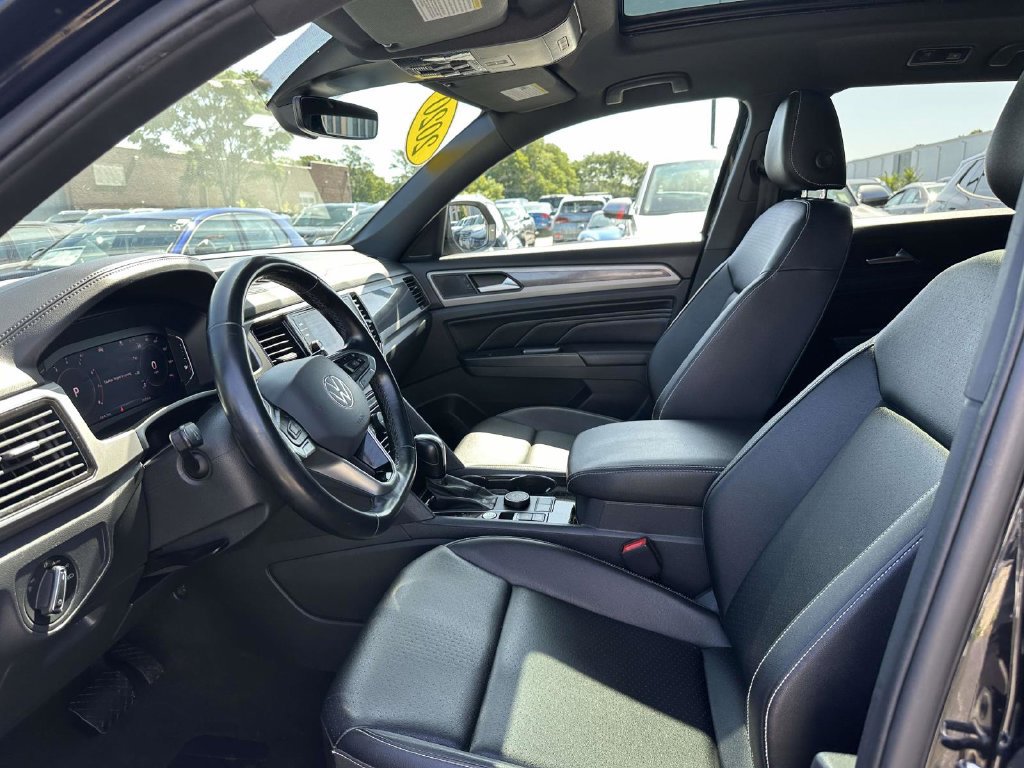 Used 2020 Volkswagen Atlas Cross Sport SEL AWD/4WD image 14