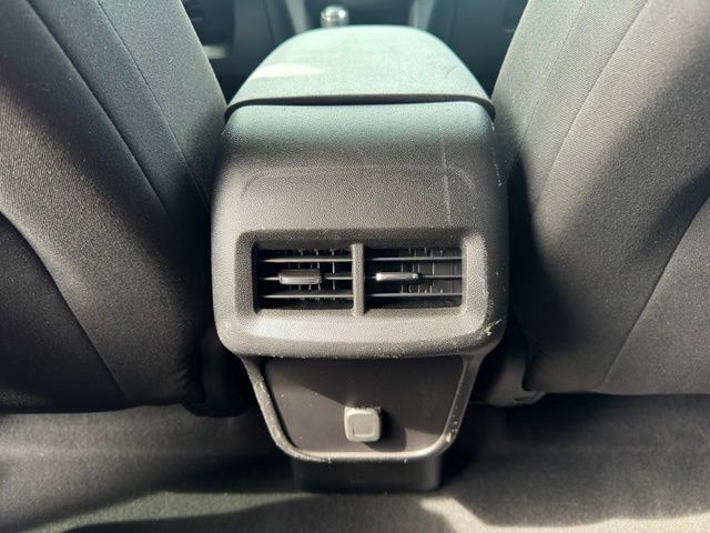 Used 2018 Chevrolet Equinox LT AWD/4WD image 9