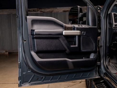 Used 2021 Ford F250 Lariat image 30