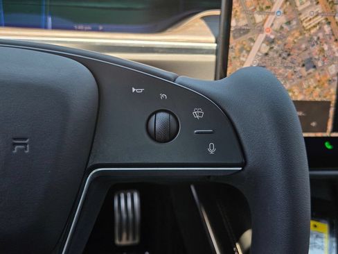 Used 2022 Tesla Model S AWD/4WD image 24