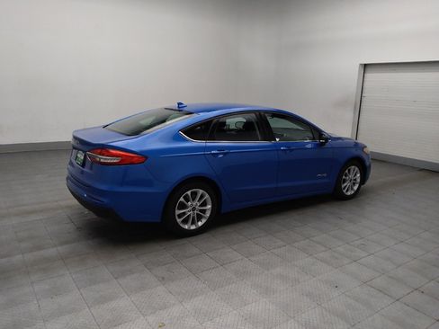 Used 2019 Ford Fusion SE image 10