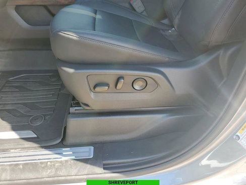 New 2026 GMC Sierra 1500 SLT image 12