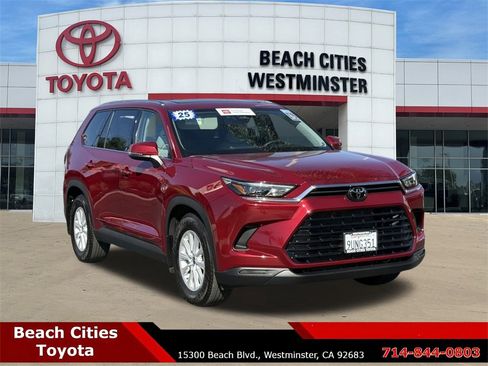 Certified 2025 Toyota Grand Highlander FWD image 1