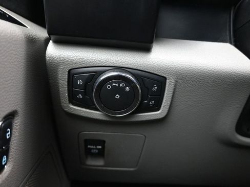 Used 2018 Ford F150 XL w/ Equipment Group 101A Mid AWD/4WD image 17