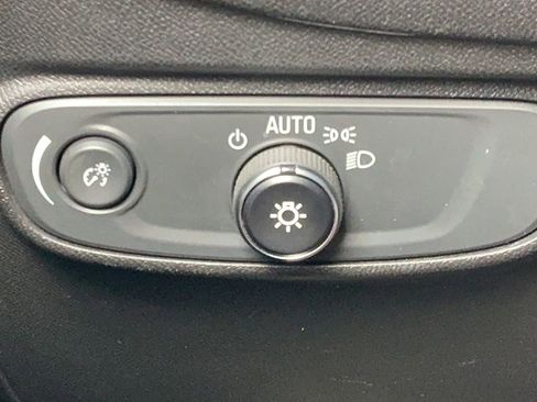 Used 2022 Chevrolet Equinox RS FWD image 29