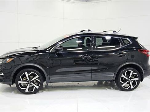 Certified 2022 Nissan Rogue Sport SL FWD image 5