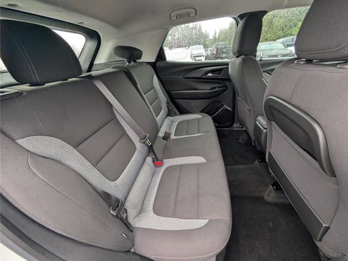 Used 2023 Chevrolet TrailBlazer LS AWD/4WD image 12