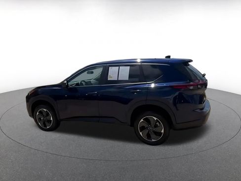 Used 2025 Nissan Rogue SV AWD/4WD image 10