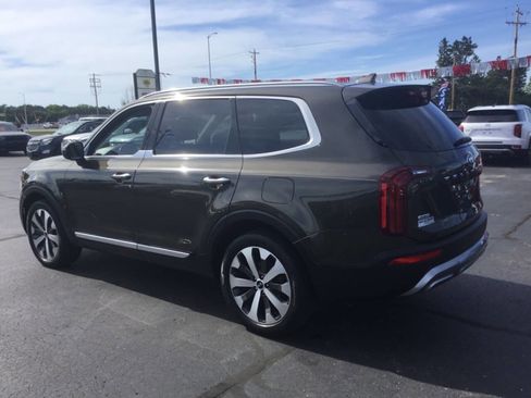 Used 2021 Kia Telluride S AWD/4WD image 3