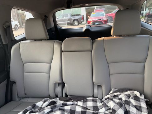 Used 2022 Honda Pilot Special Edition image 8