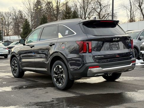 New 2026 Kia Sorento S w/ S Panoramic Sunroof Package image 5