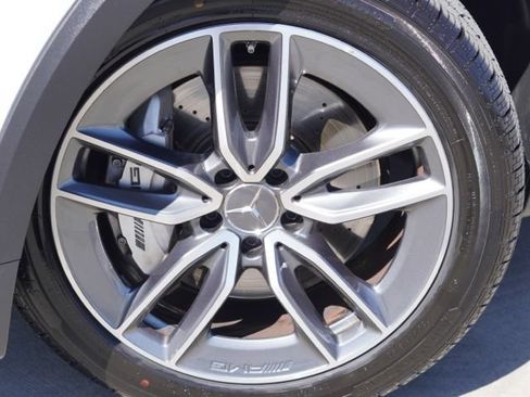 Used 2021 Mercedes-Benz GLB 35 AMG 4MATIC image 13
