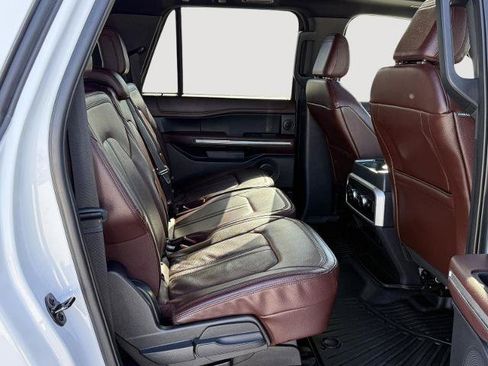 Certified 2022 Ford Expedition Max Limited AWD/4WD image 5