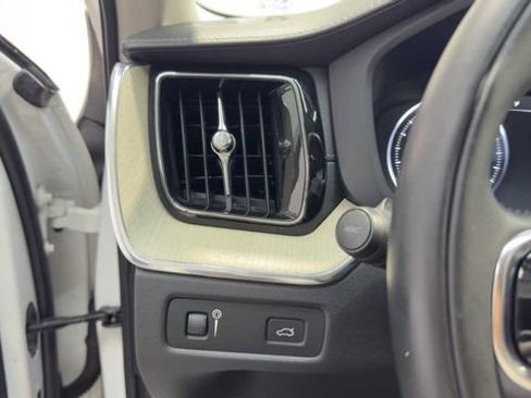 Used 2019 Volvo XC60 T5 Inscription w/ Protection Package AWD/4WD image 26