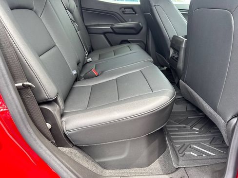 Used 2026 Chevrolet Colorado Trail Boss AWD/4WD image 16