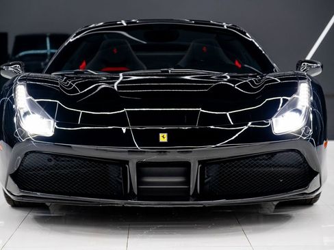 Used 2019 Ferrari 488 Spider RWD image 2