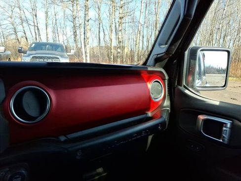 Used 2021 Jeep Wrangler Unlimited Rubicon w/ LED Lighting Group image 20