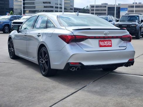 Certified 2021 Toyota Avalon Touring FWD image 6