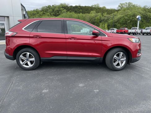 Certified 2022 Ford Edge SEL w/ Convenience Package AWD/4WD image 2