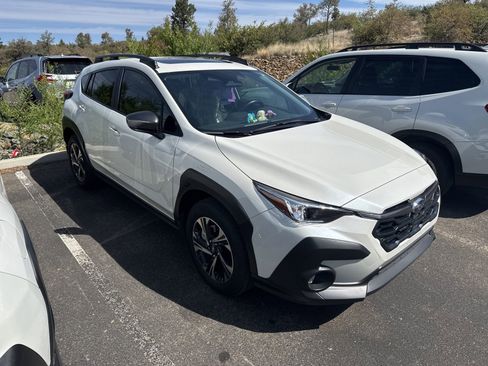 Used 2024 Subaru Crosstrek 2.0i Premium AWD/4WD image 3