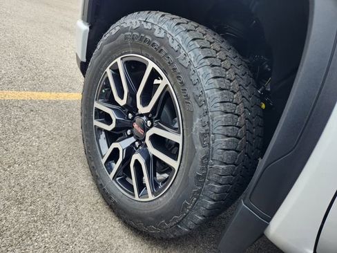 New 2026 GMC Sierra 1500 AT4 w/ AT4 Premium Package AWD/4WD image 25