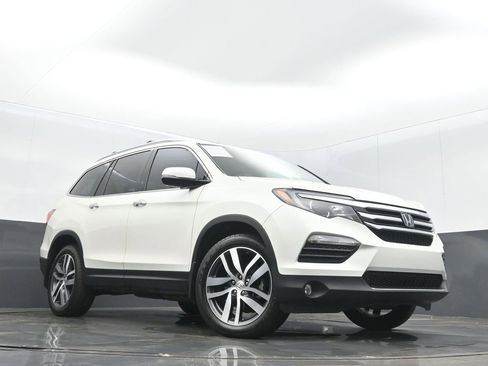 Used 2018 Honda Pilot Elite image 10